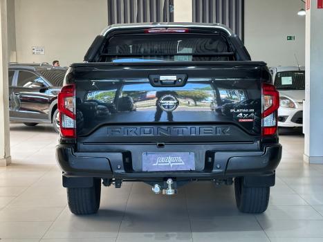 NISSAN Frontier 2.3 16V PLATINUM CABINE DUPLA 4X4 BI-TURBO DIESEL AUTOMÁTICO, Foto 4