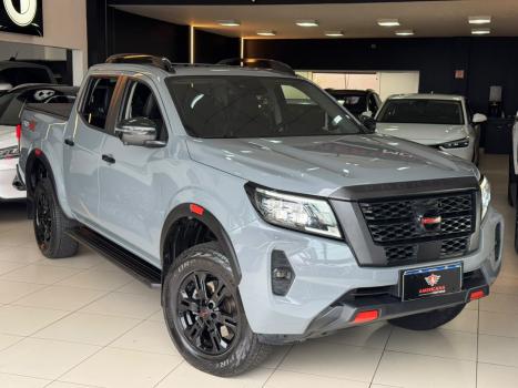 NISSAN Frontier 2.3 16V PRO4X CABINE DUPLA 4X4 BI-TURBO DIESEL AUTOMÁTICO, Foto 2