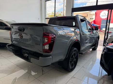 NISSAN Frontier 2.3 16V PRO4X CABINE DUPLA 4X4 BI-TURBO DIESEL AUTOMÁTICO, Foto 5