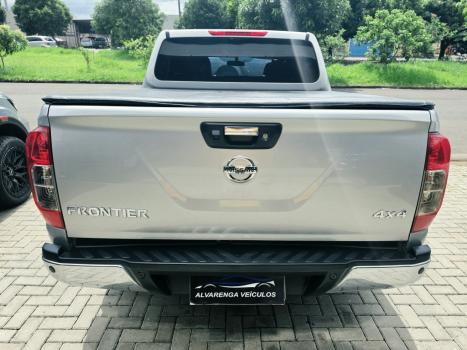 NISSAN Frontier 2.3 16V XE 4X4 CABINE DUPLA BI-TURBO DIESEL AUTOMÁTICO, Foto 6