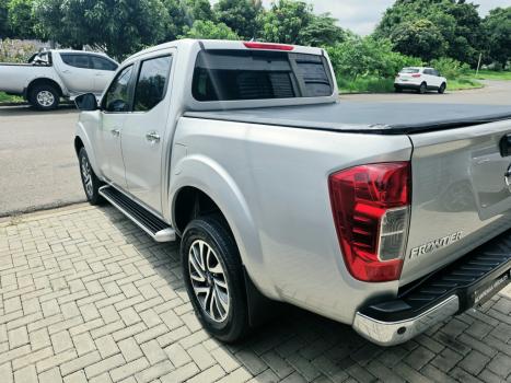 NISSAN Frontier 2.3 16V XE 4X4 CABINE DUPLA BI-TURBO DIESEL AUTOMÁTICO, Foto 9