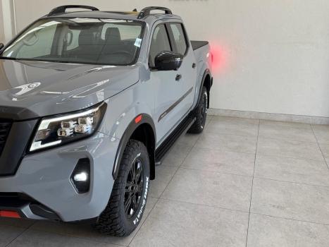 NISSAN Frontier 2.3 16V PRO4X CABINE DUPLA 4X4 BI-TURBO DIESEL AUTOMÁTICO, Foto 5