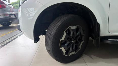 NISSAN Frontier 2.3 16V PLATINUM CABINE DUPLA 4X4 BI-TURBO DIESEL AUTOMÁTICO, Foto 10