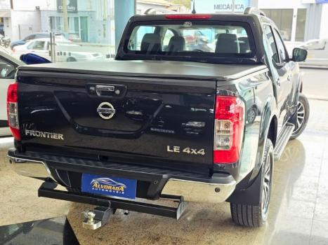 NISSAN Frontier 2.3 16V LE 4X4 CABINE DUPLA BI-TURBO DIESEL AUTOMÁTICO, Foto 4