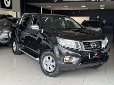 NISSAN Frontier 2.3 16V XE 4X4 CABINE DUPLA BI-TURBO DIESEL AUTOMÁTICO, Foto 2