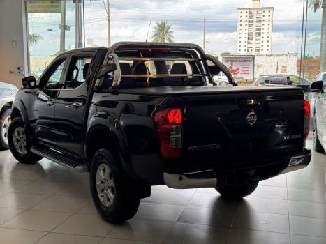 NISSAN Frontier 2.3 16V XE 4X4 CABINE DUPLA BI-TURBO DIESEL AUTOMÁTICO, Foto 3