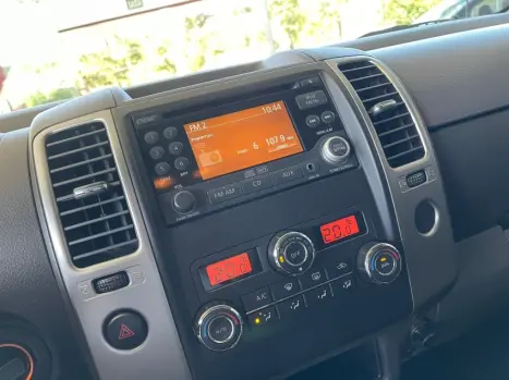 NISSAN Frontier 2.5 SL 4X4 TURBO DIESEL CABINE DUPLA AUTOMTICO, Foto 8