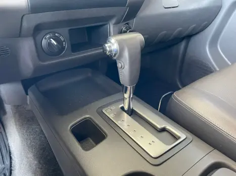 NISSAN Frontier 2.5 SL 4X4 TURBO DIESEL CABINE DUPLA AUTOMTICO, Foto 9