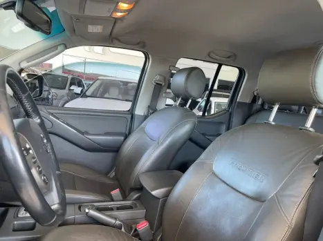 NISSAN Frontier 2.5 SL 4X4 TURBO DIESEL CABINE DUPLA AUTOMTICO, Foto 10