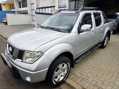 NISSAN Frontier 2.5 LE 4X4 TURBO DIESEL CABINE DUPLA, Foto 3