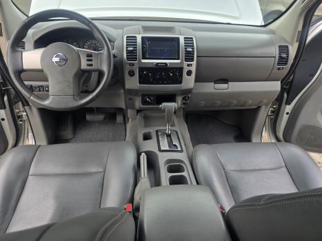 NISSAN Frontier 2.5 LE 4X4 TURBO DIESEL CABINE DUPLA, Foto 13