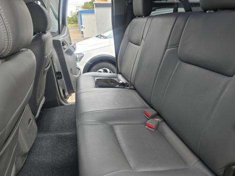NISSAN Frontier 2.5 LE 4X4 TURBO DIESEL CABINE DUPLA, Foto 17