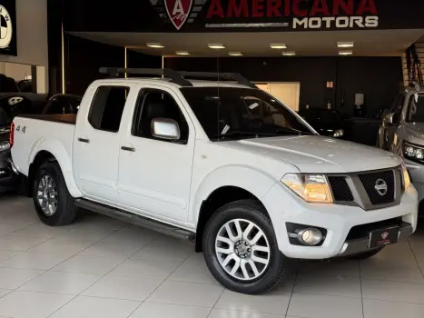NISSAN Frontier 2.5 SL 4X4 TURBO DIESEL CABINE DUPLA AUTOM�TICO, Foto 2