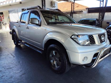 NISSAN Frontier 2.5 16V 4X4 SV ATTACK TURBO DIESEL CABINE DUPLA, Foto 2
