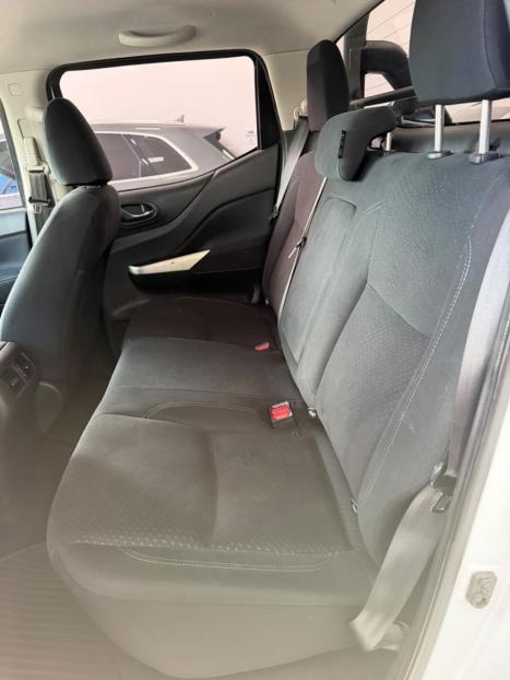 NISSAN Frontier 2.5 16V 4X4 SV ATTACK TURBO DIESEL CABINE DUPLA AUTOM�TICO, Foto 9