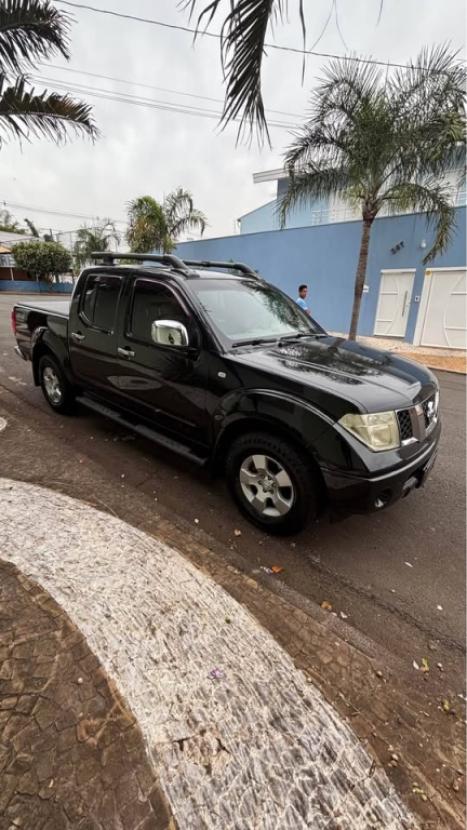 NISSAN Frontier 2.5 4X4 LE CABINE DUPLA TURBO DIESEL AUTOM�TICO, Foto 3