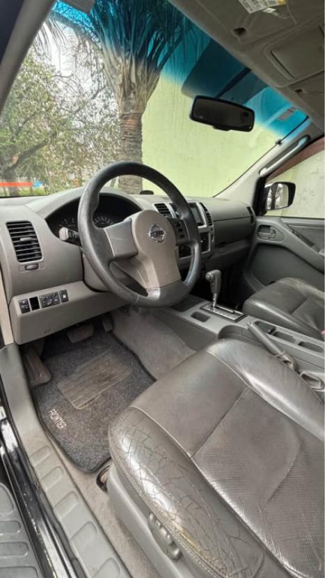 NISSAN Frontier 2.5 4X4 LE CABINE DUPLA TURBO DIESEL AUTOM�TICO, Foto 4