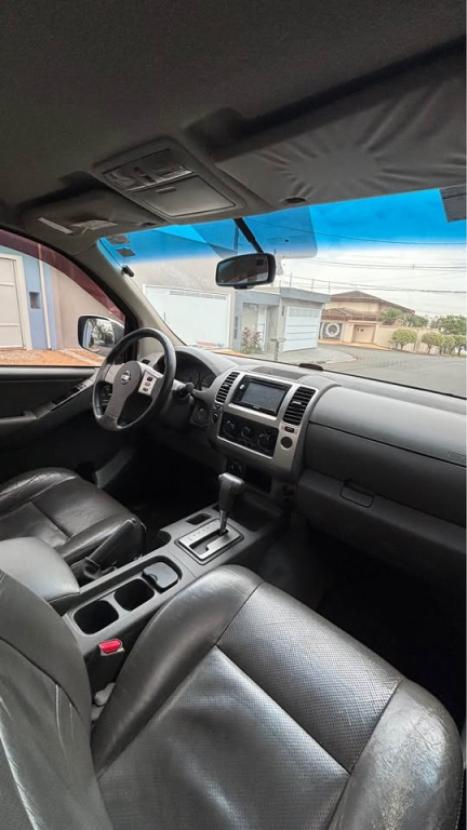 NISSAN Frontier 2.5 4X4 LE CABINE DUPLA TURBO DIESEL AUTOM�TICO, Foto 5