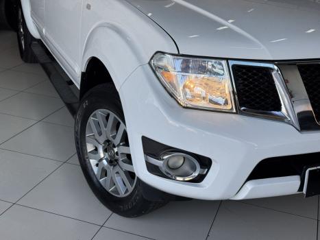 NISSAN Frontier 2.5 SL 4X4 TURBO DIESEL CABINE DUPLA AUTOM�TICO, Foto 5