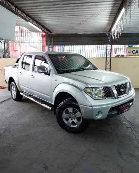 NISSAN Frontier 2.5 SEL 4X4 TURBO DIESEL CABINE DUPLA AUTOMÁTICO, Foto 2