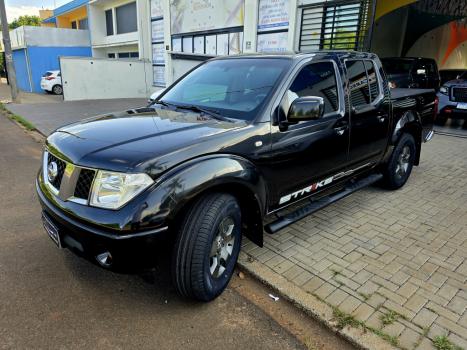 NISSAN Frontier 2.5 SE TURBO DIESEL CABINE DUPLA, Foto 2