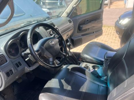 NISSAN Frontier 2.8 SE 4X4 TURBO DIESEL CABINE DUPLA, Foto 15