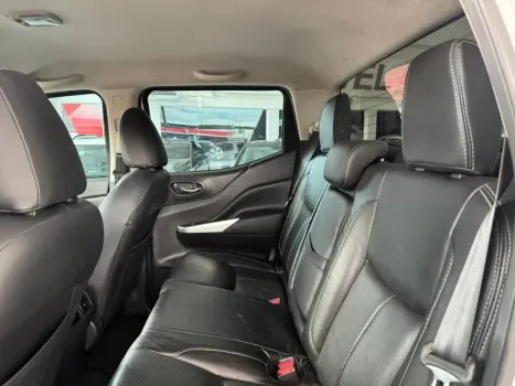 NISSAN Frontier , Foto 8