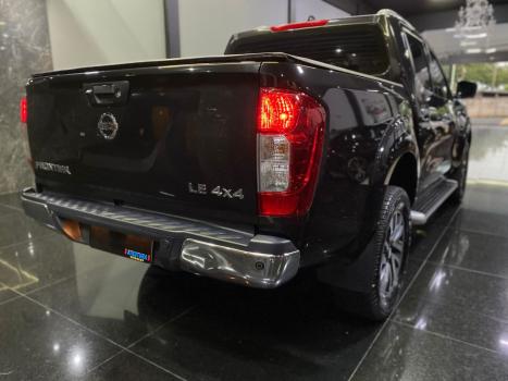 NISSAN Frontier , Foto 11