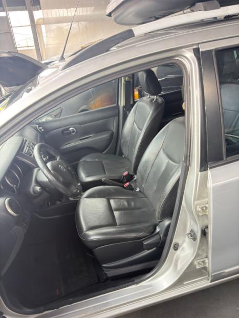 NISSAN Grand Livina 1.8 16V 4P SL FLEX AUTOM�TICO, Foto 10