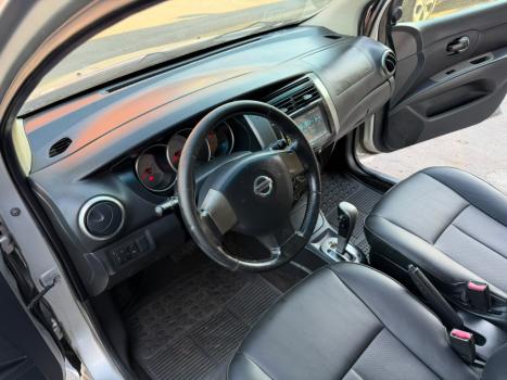 NISSAN Grand Livina 1.8 16V 4P SL FLEX AUTOM�TICO, Foto 15