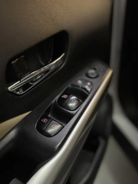 NISSAN Kicks 1.6 16V 4P FLEX SV X-TRONIC AUTOMTICO CVT, Foto 16