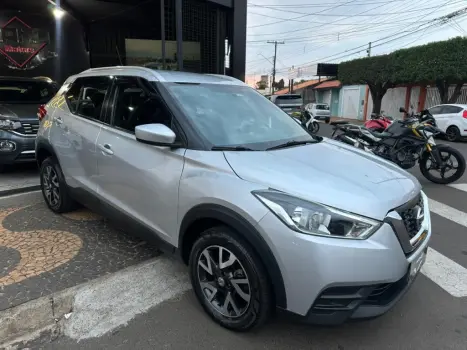 NISSAN Kicks 1.6 16V 4P FLEXSTART S X-TRONIC AUTOMTICO CVT, Foto 3