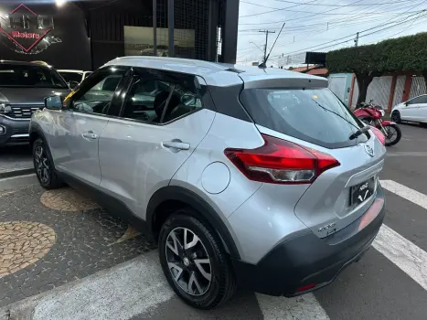 NISSAN Kicks 1.6 16V 4P FLEXSTART S X-TRONIC AUTOMTICO CVT, Foto 4