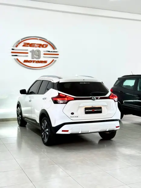 NISSAN Kicks 1.6 16V 4P FLEXSTART EXCLUSIVE XTRONIC AUTOMÁTICO CVT, Foto 9 NISSAN Kicks 1.6 16V 4P FLEXSTART EXCLUSIVE XTRONIC AUTOMÁTICO CVT, Foto 9