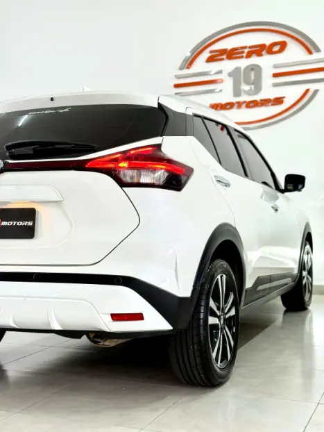 NISSAN Kicks 1.6 16V 4P FLEXSTART EXCLUSIVE XTRONIC AUTOMÁTICO CVT, Foto 10 NISSAN Kicks 1.6 16V 4P FLEXSTART EXCLUSIVE XTRONIC AUTOMÁTICO CVT, Foto 10