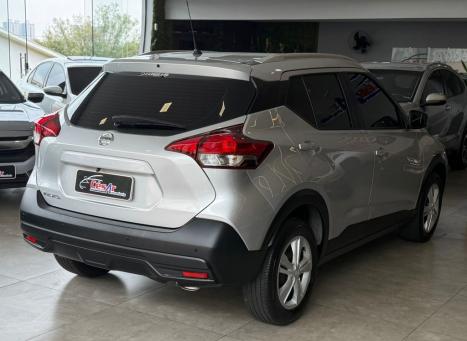 NISSAN Kicks 1.6 16V 4P FLEXSTART S X-TRONIC AUTOMÁTICO CVT, Foto 9 NISSAN Kicks 1.6 16V 4P FLEXSTART S X-TRONIC AUTOMÁTICO CVT, Foto 9