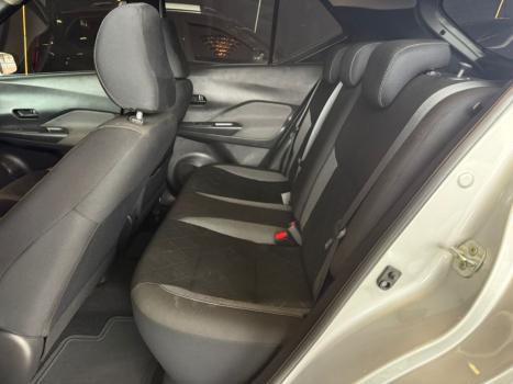 NISSAN Kicks 1.6 16V 4P FLEXSTART S X-TRONIC AUTOMÁTICO CVT, Foto 15 NISSAN Kicks 1.6 16V 4P FLEXSTART S X-TRONIC AUTOMÁTICO CVT, Foto 15