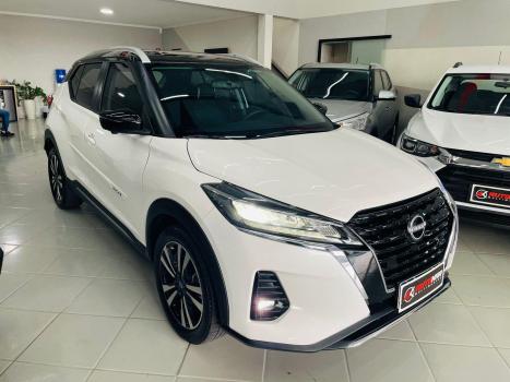 NISSAN Kicks 1.6 16V 4P FLEXSTART EXCLUSIVE XTRONIC AUTOMÁTICO CVT, Foto 4 NISSAN Kicks 1.6 16V 4P FLEXSTART EXCLUSIVE XTRONIC AUTOMÁTICO CVT, Foto 4