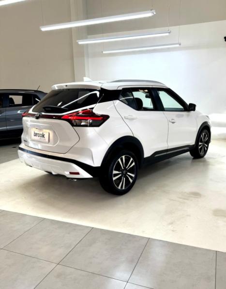 NISSAN Kicks 1.6 16V 4P FLEXSTART EXCLUSIVE XTRONIC AUTOMTICO CVT, Foto 4