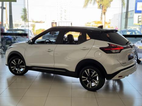 NISSAN Kicks 1.6 16V 4P FLEXSTART EXCLUSIVE XTRONIC AUTOMTICO CVT, Foto 3