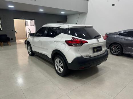 NISSAN Kicks 1.6 16V 4P FLEXSTART S DIRECT X-TRONIC AUTOMTICO CVT, Foto 2