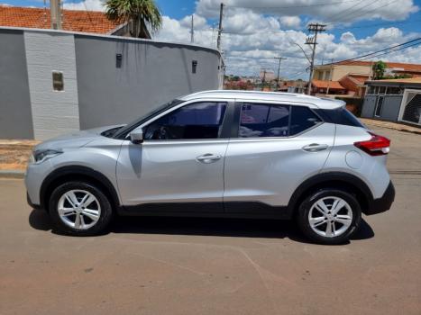 NISSAN Kicks 1.6 16V 4P FLEXSTART S DIRECT X-TRONIC AUTOM�TICO CVT, Foto 2