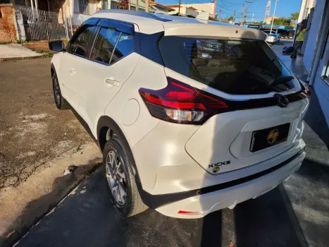 NISSAN Kicks 1.6 16V 4P FLEXSTART SENSE XTRONIC AUTOM�TICO CVT, Foto 4