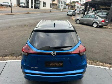 NISSAN Kicks 1.6 16V 4P FLEXSTART EXCLUSIVE XTRONIC AUTOM�TICO CVT, Foto 4