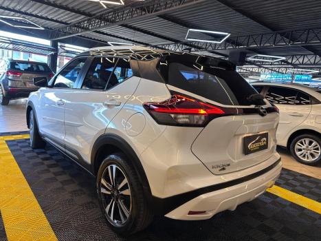 NISSAN Kicks 1.6 16V 4P FLEXSTART EXCLUSIVE XTRONIC AUTOM�TICO CVT, Foto 4