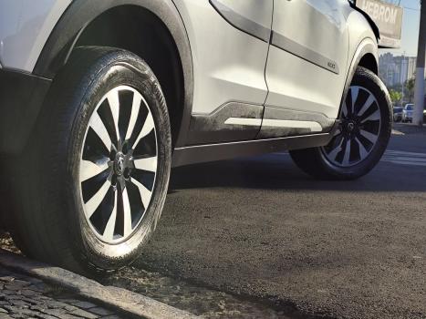 NISSAN Kicks 1.6 16V 4P FLEXSTART S X-TRONIC AUTOM�TICO CVT, Foto 9