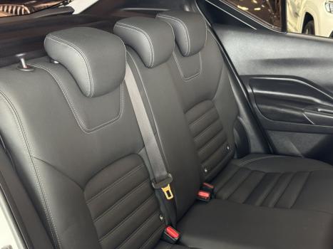 NISSAN Kicks 1.6 16V 4P FLEXSTART EXCLUSIVE XTRONIC AUTOM�TICO CVT, Foto 15