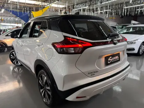 NISSAN Kicks 1.6 16V 4P FLEXSTART ADVANCE XTRONIC AUTOM�TICO CVT, Foto 3