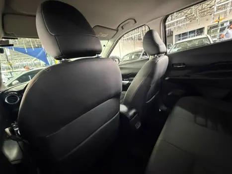 NISSAN Kicks 1.6 16V 4P FLEXSTART ADVANCE XTRONIC AUTOM�TICO CVT, Foto 13