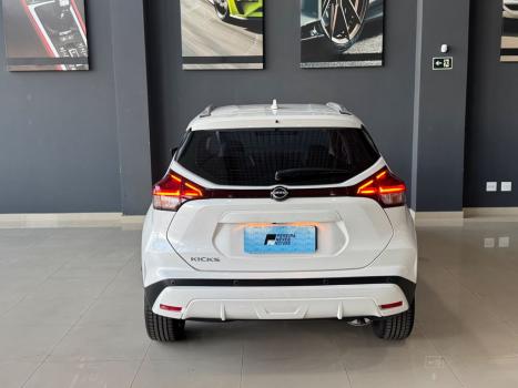 NISSAN Kicks 1.6 16V 4P FLEXSTART ADVANCE PLUS XTRONIC AUTOM�TICO CVT, Foto 4